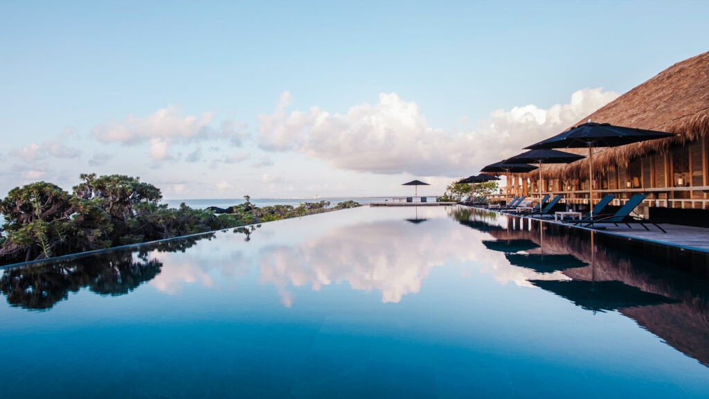 NIZUC Resort & Spa infinity pool