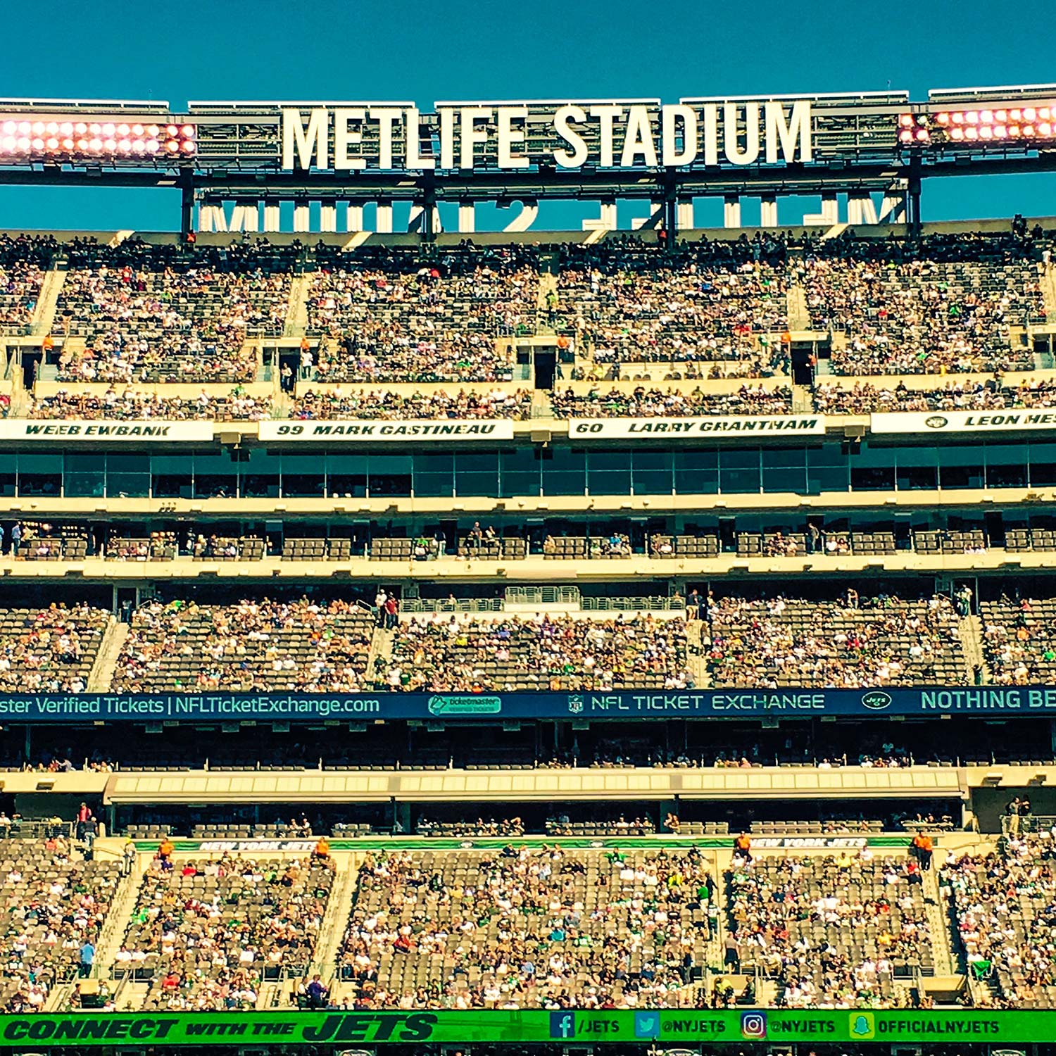 Body-image-1 Photograph of the MetLife Stadium